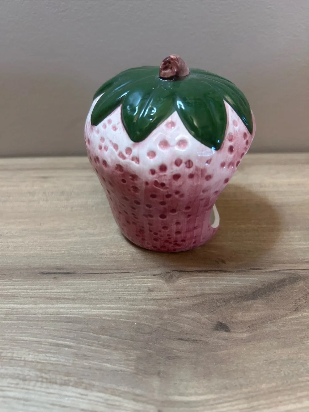 Vintage Pink and Green Strawberry Ceramic Dish scrubber